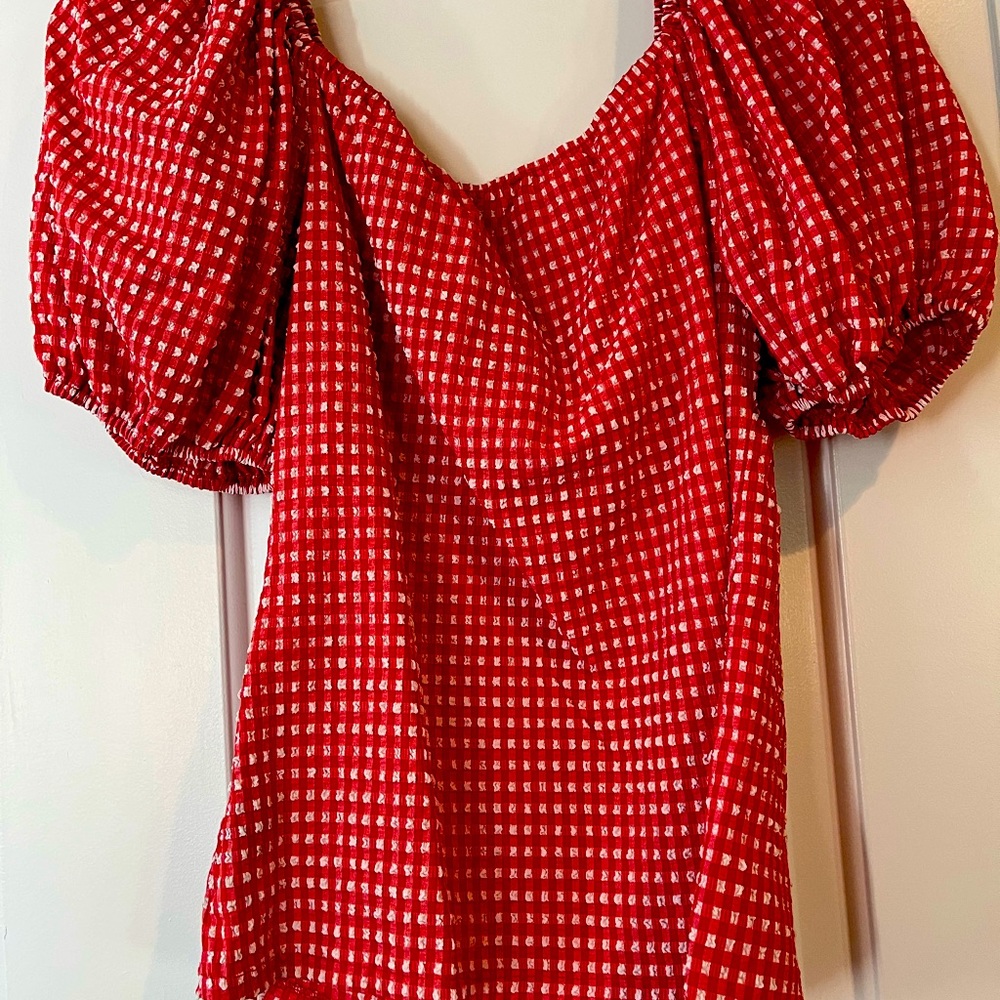 Boston Proper gingham blouse, can be worn off shoulder or on